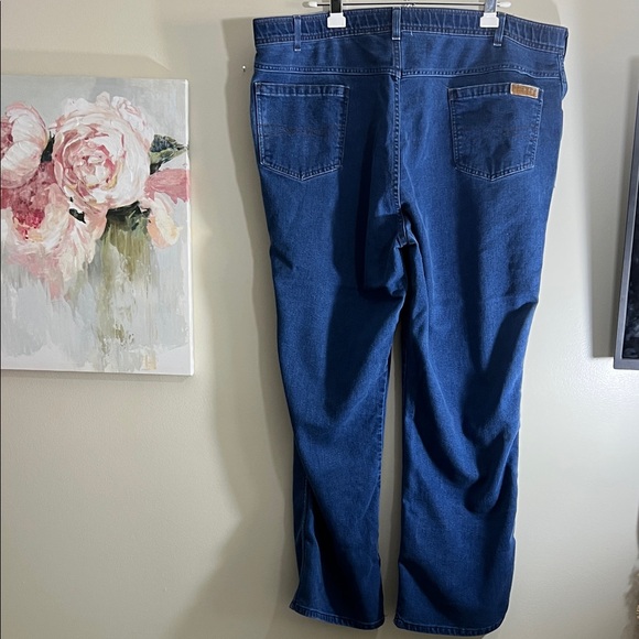 Comfort Action Sports Men's Relaxed Fit Blue Jeans Size 48x32 - Picture 2 of 5